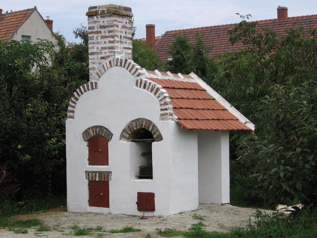 Pension Ovari Bük Extérieur photo